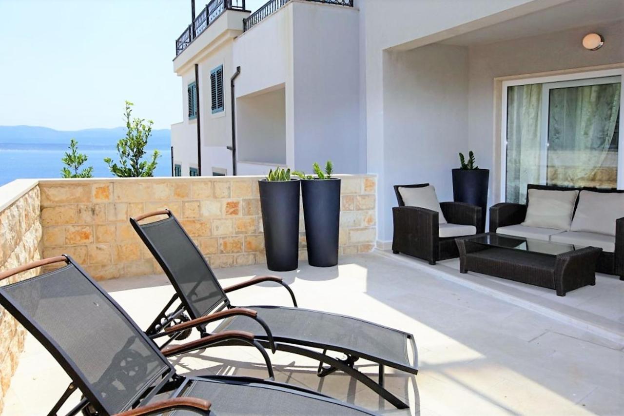 Apartment Bol A6 With Pool From 45 Eur Per Person エクステリア 写真